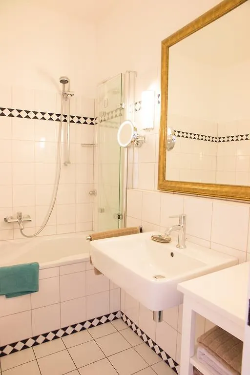 Apartment Medienhafen 46 Sqm Dusseldorf